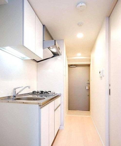 キッチン　玄関